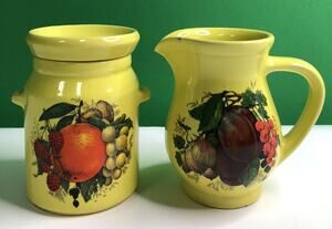 MCM HYALYN USA Pottery Pair Sugar With Lid #907 & Creamer #906 Fruits & Berries